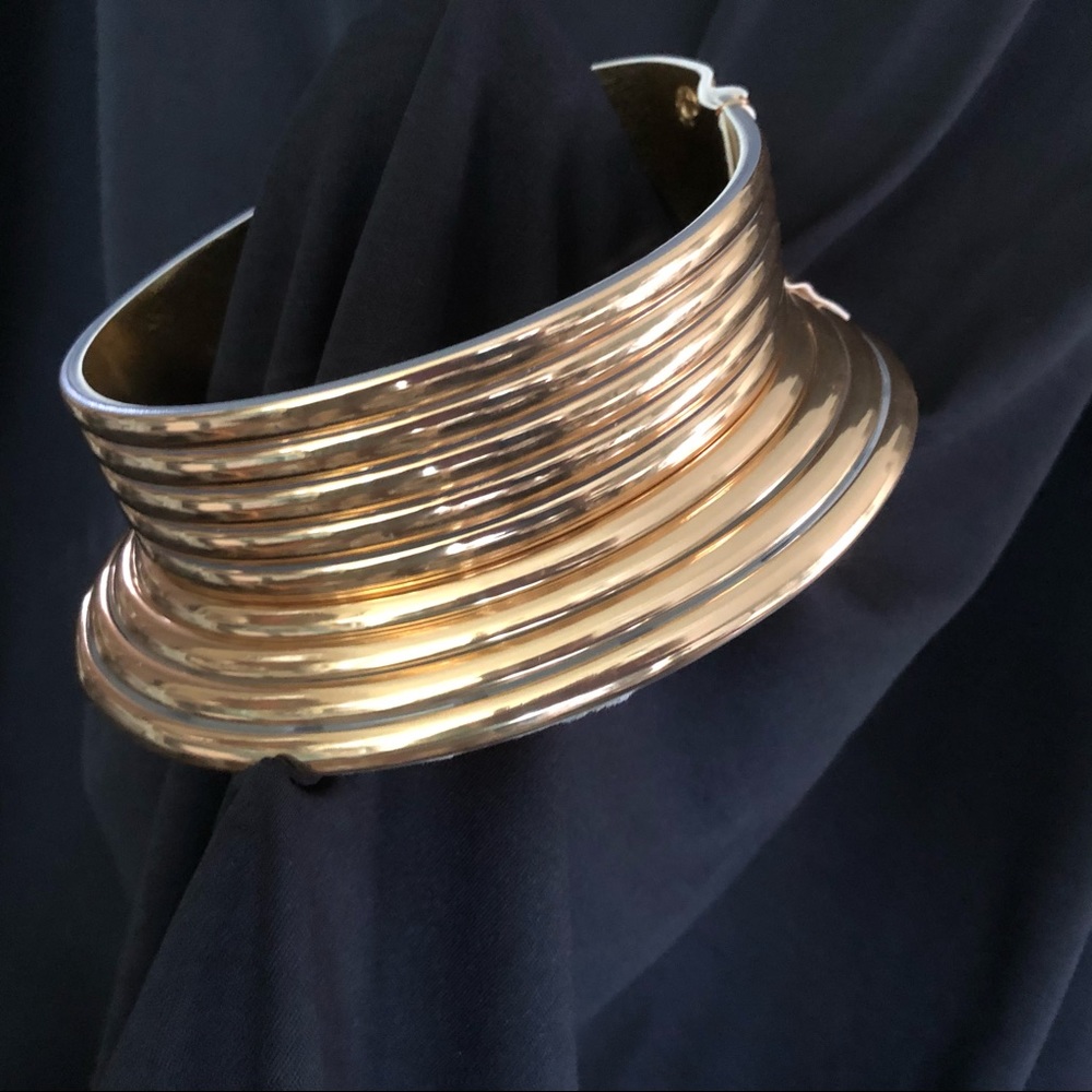 gold African necklace / collar @ cuff.